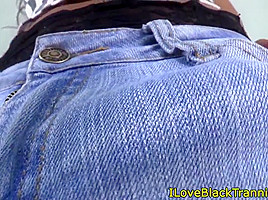 Solo pleasuring shemale analplays with toy
