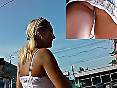 Spying the fine legs on the upskirt clip