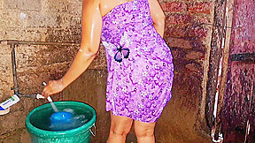 Sri Lankan Girl In Bathroom