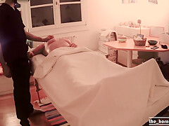 Stranger Woman Begs The Professional Masseur To Fuck Her And Cum On Her Belly No Audio