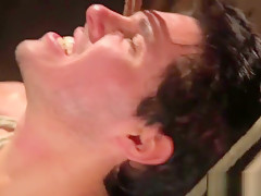 Submissive stud sucking ripped doms cock
