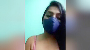 Super Hot Desi Girl Showing Boobs On Tango Show