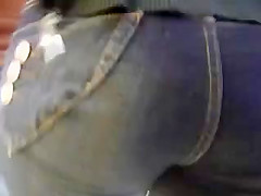 TOUCH ASS WLAKING MARRIED WOMAN