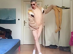 TWINK IS ALWAYS HUNGRY FOR RAW COCK