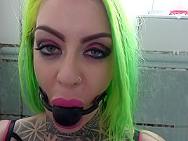 Tattooed UK sub analized while cockriding