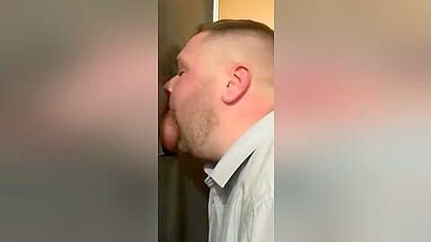 Thick straight cock visits glory hole