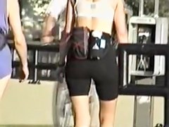 Tight shorts making the hot amateur body look so sexy 07zp