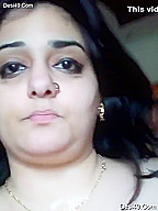 Today Exclusive- Horny Hunter Bhabhi Showing Her Boobs And Pussy