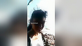 Today Exclusive- Lankan Chick Outdoor Blowjob