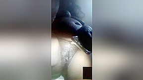 Today Exclusive- Mallu Bhabhi Showing Her Boobs 5