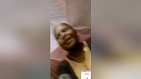 Today Exclusive -desi Aunty Shows Her Boobs To Lover On Video Call 2