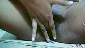 Today Exclusive-sexy Desi Village Girl Shows Her Nude Body And Fingering 4