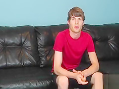 Twinks suck dongs in a bathroom