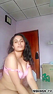 Underskirt Fuck යට සාය උස්ස්ල හුකන්න දෙයියෝ