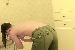 Unspuspcting immature in the shower