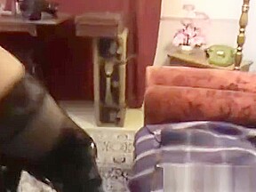 Very busty amateur girlfriend gives a hot titjob