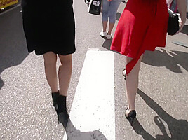 Very hot weather in Solliès-Pont (83) with Caro and Clara!