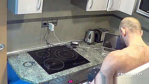 Webcam in the kitchen with Jess used raw by Jorhe Leal - HomeWebCamera