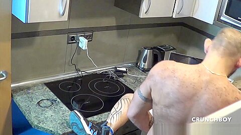 Webcam in the kitchen with Jess used raw by Jorhe Leal - HomeWebCamera
