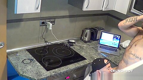 Webcam in the kitchen with Jess used raw by Jorhe Leal - HomeWebCamera