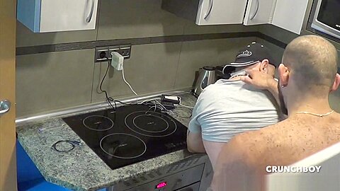 Webcam in the kitchen with Jess used raw by Jorhe Leal - HomeWebCamera