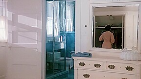 Whispers In The Dark (1992) Deborah Kara Unger, Annabella Sciorra
