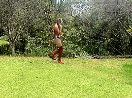 Wondrous Woman Vs Wondrous Girl 3