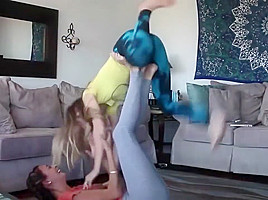 Yoga challenge HOT 12