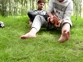 Yoo VS Max - Tickle Session - Round 2