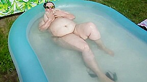 bbw wife playing in pool