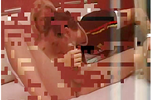 blonde that babe-male receives A beautiful homosexual To suck 10-Pounder