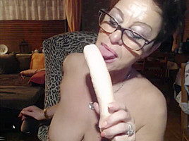 busty granny in a wery hot strip play with a dildo