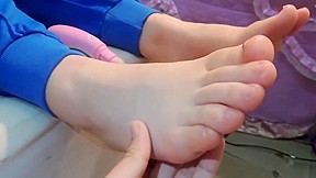 chinese student 18+ feet