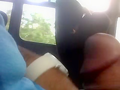 exitado con chica en el bus