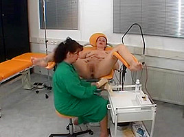 girl getting ass fisted