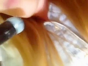 gordibuena masturbandose con un hairbrush