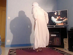 grosses mamelles de musulmane en burka