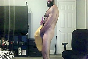 hairy muscle bear takes dildo on cam