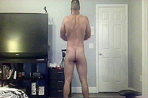 hairy muscle bear takes dildo on cam
