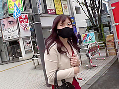 0001817_巨乳のニホン女性が大量潮ふきするガン突き素人ナンパ絶頂のセックス