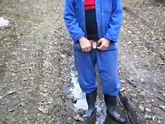 nlboots - to pee or not to pee, in any case going home