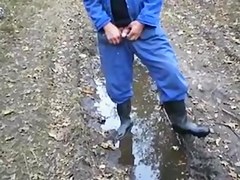 nlboots - to pee or not to pee, in any case going home