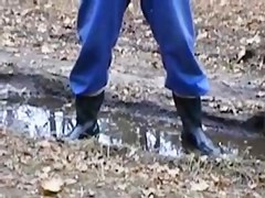 nlboots - to pee or not to pee, in any case going home