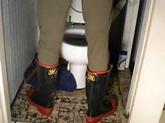 nlboots - wr rubber boots on toilet, so smoking too