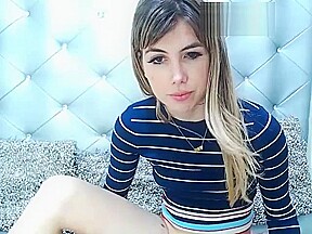 pretty transgirl Alice webcam masturbation