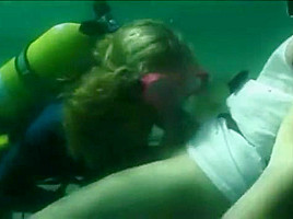 scuba sex underwater