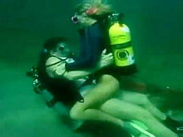 scuba sex underwater