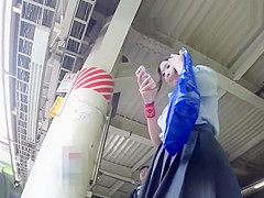 upskirt qtr the train
