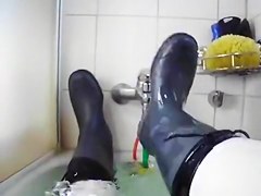 with white jodhpur in the bathtub 1